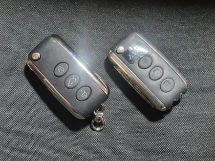 벤틀리 구형 폴딩키, 찢어지고 갈라진 키… 새 케이스로 말끔하게 교체했어요 / 경기 부천, 전국 택배, 출장