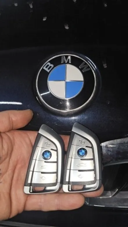 BMW 1시리즈 F바디 스마트키 분실, 신형 칼키로 복사하는 법 / 경기 부천, 전국 택배, 출장