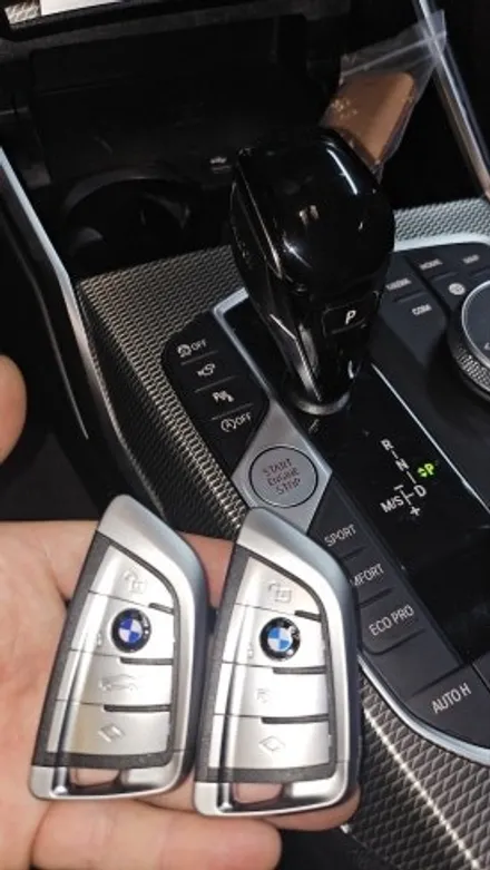 BMW 320i 2020년식 G바디에 맞춤형 신형 칼키 제작 + 자동 도어 열림(PKE) 기능까지 완벽 장착! / 경기 부천, 전국 택배, 출장