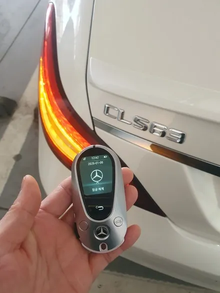 벤츠 CLS63 디스플레이키 튜닝 완벽한 시스템으로 시원하게 복원 / 경기 부천, 전국 택배, 출장