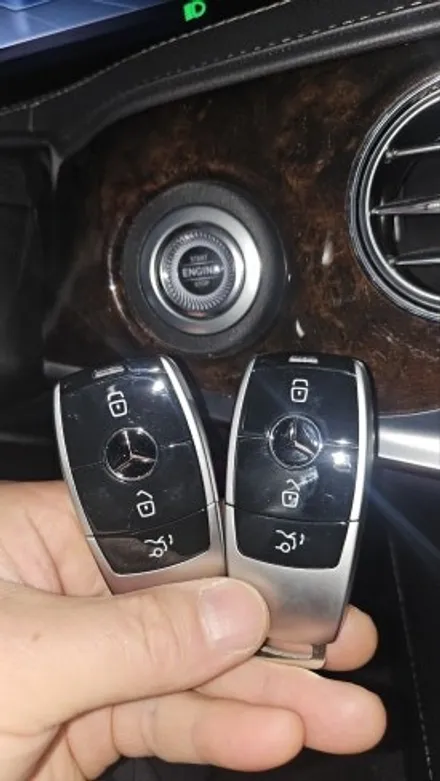 벤츠 S560L 스마트키 분실, 신형키 2개 복사와 근접도어 개조까지 한 번에! / 경기 부천, 전국 택배, 출장