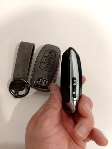 아날로그 키는 이제 안녕! 아우디 A7 12년식, 디지털 LCD 스마트키로 완벽 개조 / 경기 부천, 전국 택배, 출장