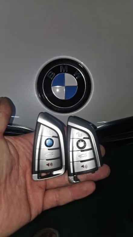 BMW i8 2015년식, 스마트키 분실 -> 추가 스마트키 제작 및 복원 전문 시공 / 경기 부천, 전국 택배, 출장