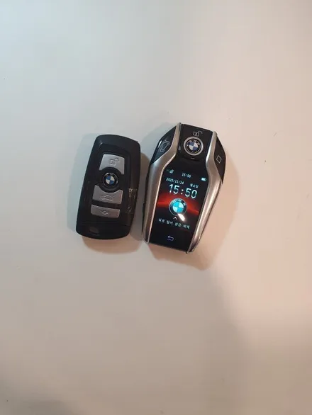 BMW 520d F바디의 화려한 부활: 구형 키 대신 \'최신형 LCD 액정키\'로 갈아타는 가장 확실한 법 / 경기 부천, 전국 택배, 출장