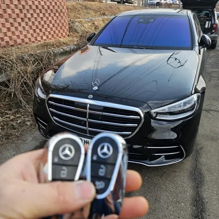 벤츠 S500 22년식 스마트키 추가, 체계적인 코딩으로 센터보다 빠르게 / 경기 부천, 전국 택배, 출장
