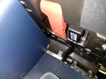벤츠 E300 19년식 디지털키 개조 빠르고 전문적으로 완성하는 방법 / 경기 부천, 전국 택배, 출장