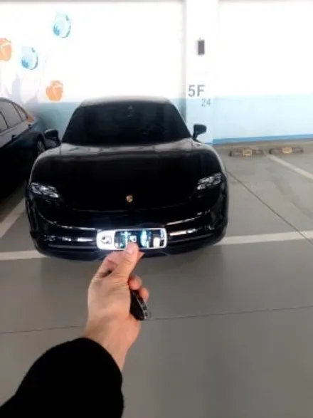 포르쉐 자동차키 기존 구형키에서 버튼시동키 원격시동키 스마트폰으로 연동제어 가능한 전용 디자인 디지털키로 개조 제작 / 경기 부천, 전국 택배, 출장