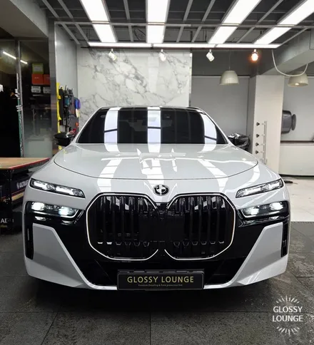BMW 7시리즈 투톤 랩핑 대신 크롬죽이기와 코치라인만 선택한 이유 / 서울 서초