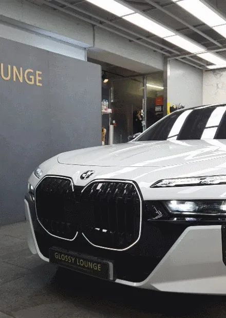 BMW 7시리즈 투톤 랩핑 대신 크롬죽이기와 코치라인만 선택한 이유 / 서울 서초