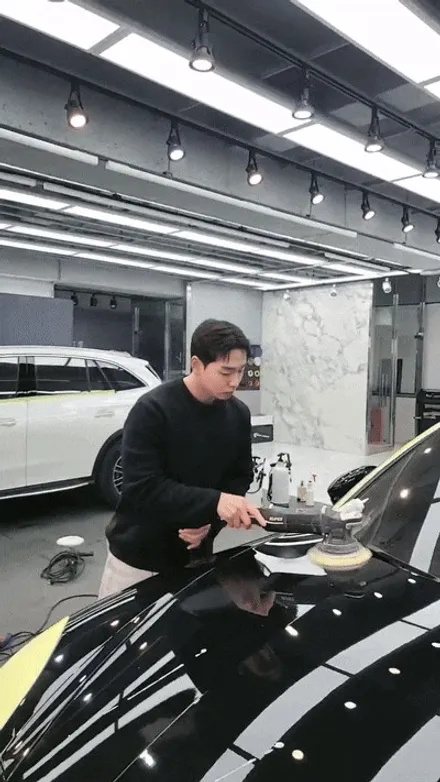 서초동 광택 가죽 클리닝으로 기분전환 해드렸어요 포르쉐 파나메라 / 서울 서초