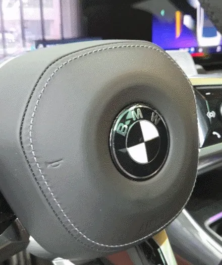 BMW 7시리즈 투톤 랩핑 대신 크롬죽이기와 코치라인만 선택한 이유 / 서울 서초
