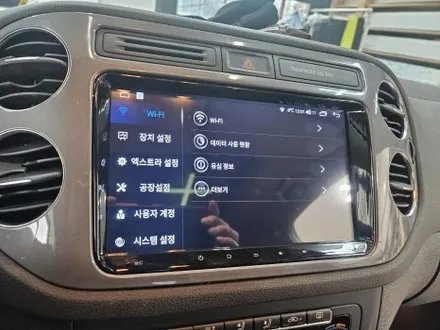 청주 자동차 카플레이 안드로이드 오토 올인원 내비게이션 + ahd 후방카메라 폭스바겐 티구안 장착 / 청주, 세종, 천안