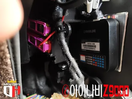 청주 블랙박스 아이나비 Z9000 4채널블박 사이드 카메라 먹싱박스 커넥티드 프로 신형 벤틀리 플라잉스퍼 장착 / 청주, 세종, 천안