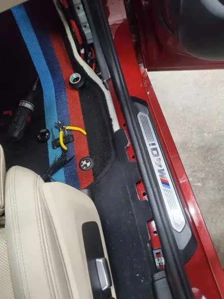 청주 아이나비 블랙박스 장착 셀뱅크 보조배터리 BMW X4 설치 / 청주, 세종, 천안