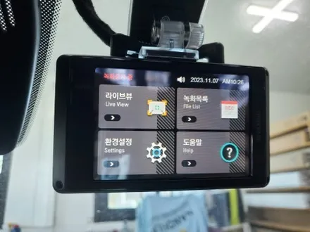 청주 자동차 썬팅 가격 후방카메라 블랙박스 설치 더 뉴 쏘렌토 시공 장착 솔라가드 hp새턴 아이나비 Z9000 / 청주, 세종, 천안