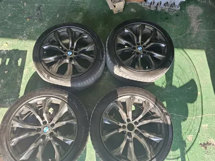 다이아몬드컷팅 휠복원 및 휠도색 휠수리 휠복원 [대전케이휠] bmw x6 하이그로시블랙유광 / 대전 대덕구 오정동