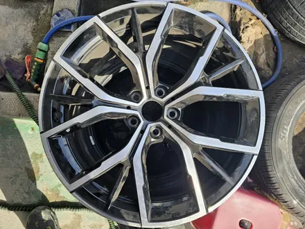 다이아몬드컷팅 휠복원휠복원 및 휠도색휠수리 휠도색 휠복원 [대전케이휠] bmw 530i 다이아몬드컷팅 / 대전 대덕구 오정동