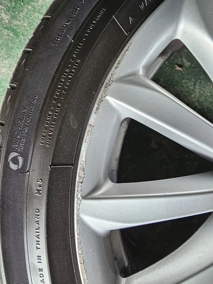 다이아몬드컷팅 휠복원 및 휠도색 휠수리 휠복원 [대전케이휠] bmw 6gt휠복원 / 대전 대덕구 오정동