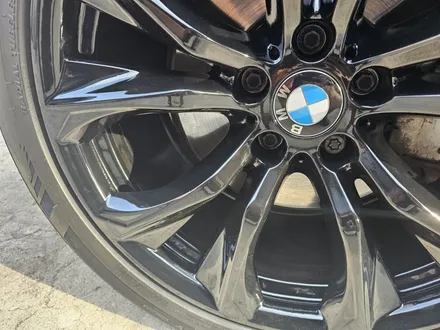 다이아몬드컷팅 휠복원 및 휠도색 휠수리 휠복원 [대전케이휠] bmw x6 하이그로시블랙유광 / 대전 대덕구 오정동