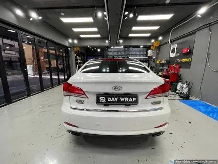 개포랩핑 현대 i40 타이니봇 메탈페인트화이트&쥬시밀크그레이 / 강남, 개포, 양재