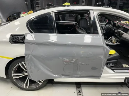 개포랩핑 BMW 5시리즈 타이니봇 나르도그레이 / 강남, 개포, 양재
