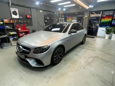 논현랩핑 벤츠 E400 전체랩핑 오토벨벳 피아노화이트 / 강남, 개포, 양재