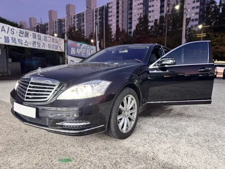 벤츠 S클래스 W221 안드로이드 올인원과 후방카메라 작업기