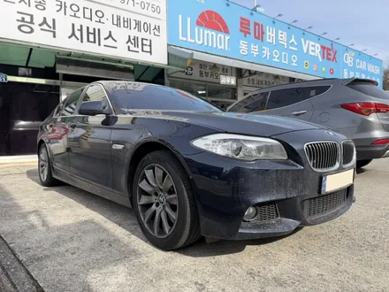 BMW 5시리즈 15인치 안드로이드 오토와 애플 카플레이 시작