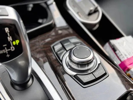 BMW F10 5시리즈 15인치 안드로이드 올인원 깔끔하게 작업해요