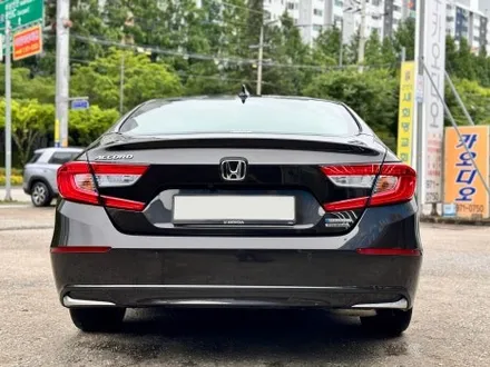 광주 첨단지구 썬팅 재시공 혼다 어코드 차량에 새로운 활력