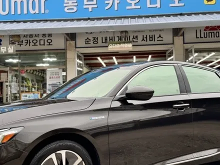 광주 첨단지구 썬팅 재시공 혼다 어코드 차량에 새로운 활력
