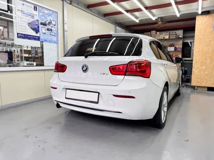 BMW 1시리즈 애플 카플레이와 안드로이드 오토를 위한 과정