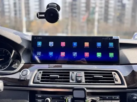BMW F10 5시리즈 15인치 안드로이드 올인원 깔끔하게 작업해요