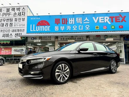 광주 첨단지구 썬팅 재시공 혼다 어코드 차량에 새로운 활력