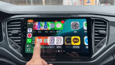 폭스바겐 티록 안드로이드 올인원과 애플 카플레이를 위한 과정