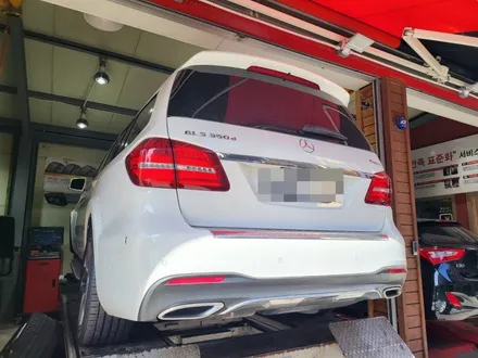 벤츠 gls 350d 사계절 타이어 295 40 21 교체하다 / 서울 강서구 화곡동