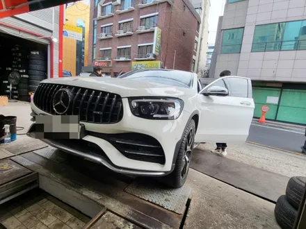 벤츠 glc 43amg 피렐리 올시즌 광폭타이어로 안전하게 / 서울 강서구