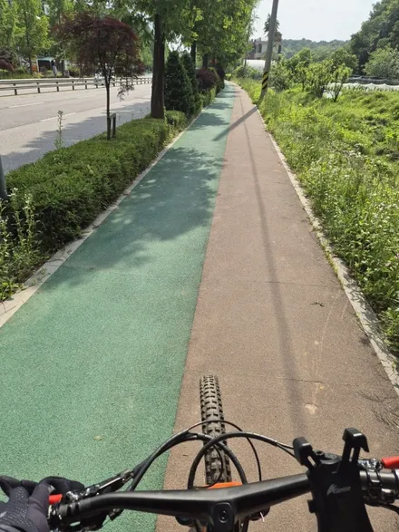 콜로라도 265 65 17 요코하마 AT 타이어 행사가격 장착하다 / 서울 강서구 화곡동