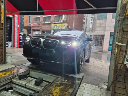 BMW IX3 브리지스톤 출고형 아렌자 타이어 장착 / 서울 강서구 화곡동