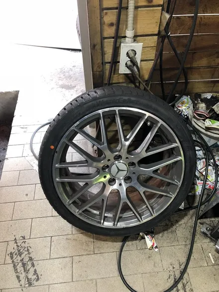 벤츠 A45AMG 금호 윈터타이어 20인치 윈터크레프트 WP72 교체 예약 / 서울 강서구 화곡동