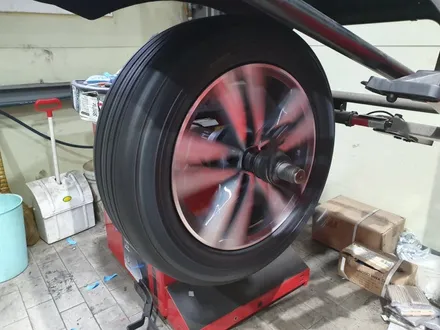 르노삼성 qm6 18인치 타이어교체 225/60r18 브리지스톤 런플렛 드라이브가드 / 서울 강서구 화곡동
