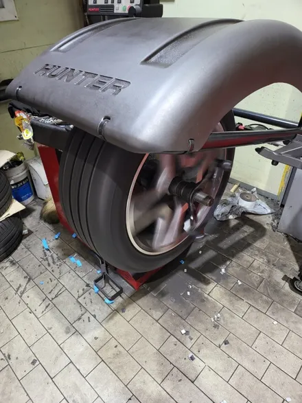 벤츠 gls 350d 사계절 타이어 295 40 21 교체하다 / 서울 강서구 화곡동