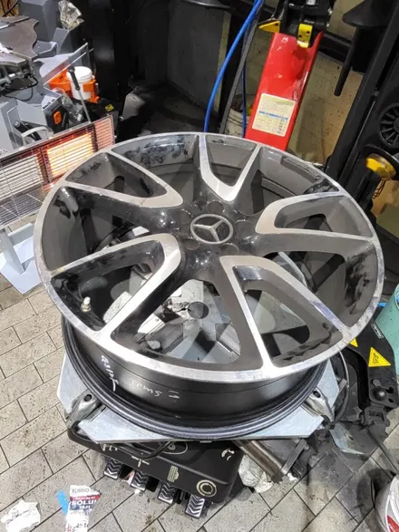 벤츠 glc43amg 사계절에 맞는 타이어 추천은 ? / 서울 강서구