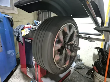 BMW I4 전기차 타이어 피렐리 올시즌 고성능 타이어 교체 / 서울 강서구 화곡동