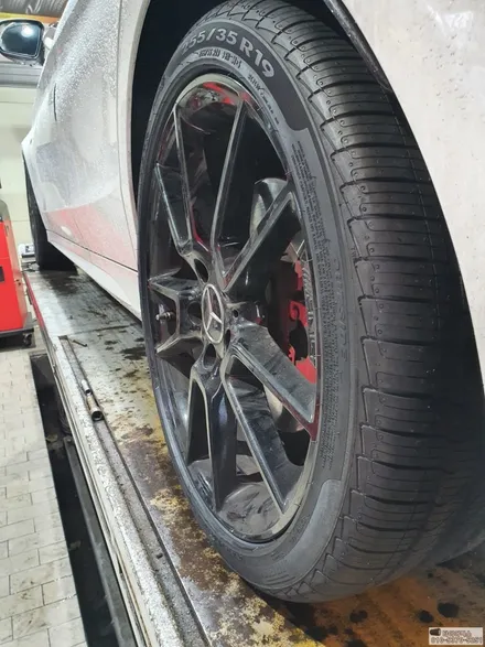 부천 벤츠c43amg 19인치 타이어교체 피렐리p7 올시즌 타이어로 승차감이 뛰어나다 / 서울 강서구 화곡동