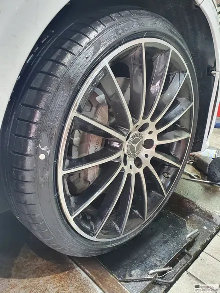 벤츠 CLS400d 런플렛타이어 코드절상 으로 피렐리 pz4 moe 장착하다 / 서울 강서구 화곡동