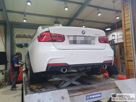 BMW 330i 승차감 수명이 탁월한 사계절 타이어는? 피렐리피제로올시즌플러스 / 서울 강서구 화곡동