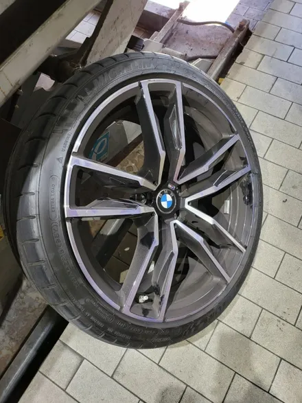 BMW Z4 타이어옆면 파손으로 미쉐린 타이어 장착 / 서울 강서구 화곡동