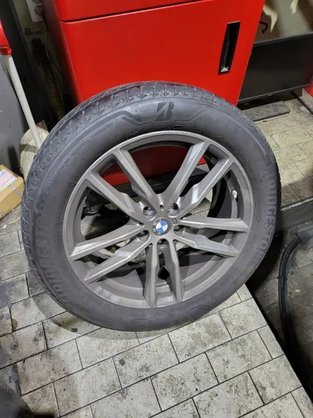 BMW X4 출고형 런플랫 타이어 245 50 19 교체 / 서울 강서구 화곡동