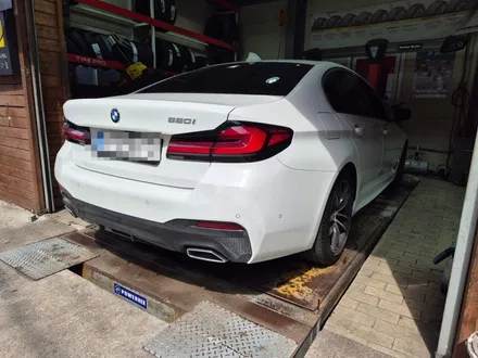 bmw 520i 펑크에도 안전한 런플랫 사계절 타이어 교환하다 / 서울 강서구 화곡동